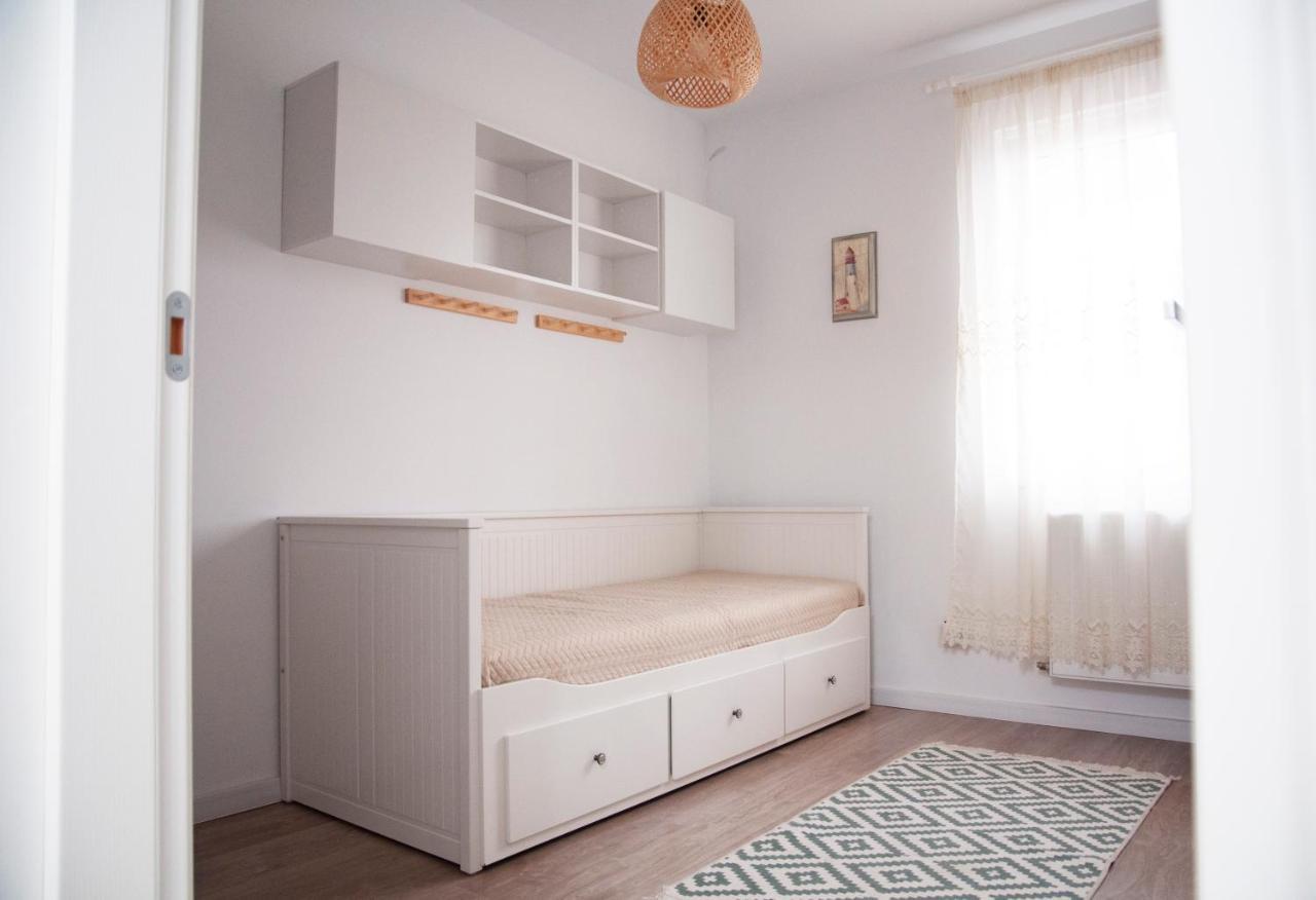 Elis Apartment By Oasis Homes Oradea Exterior foto